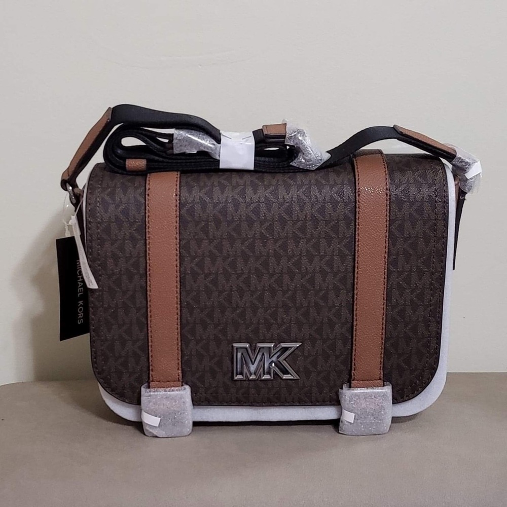 Michael kors Cooper Medium Logo Messenger Bag